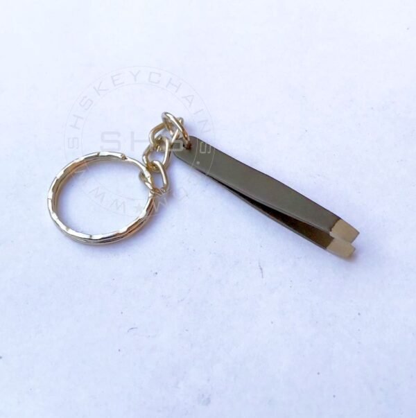 Miniature Pink Tweezers keychain - Image 4